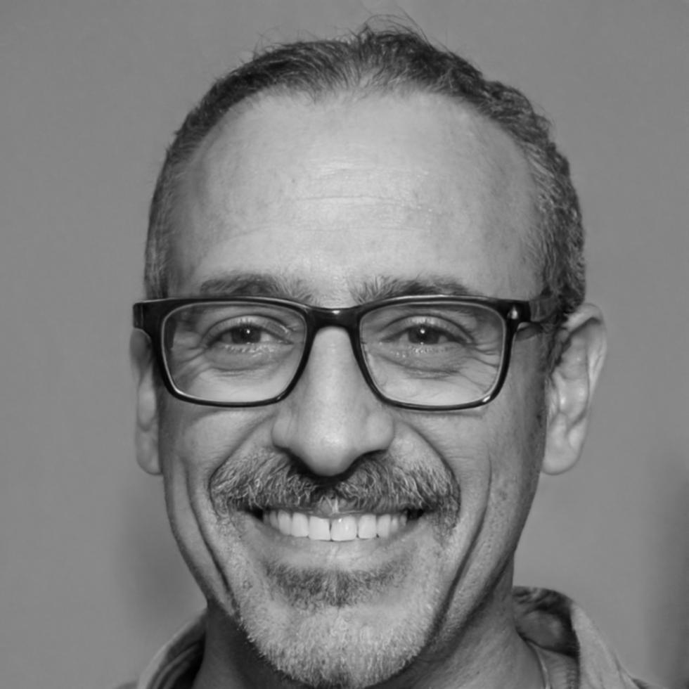 Klaus Hoffmann, Senior Financial Analyst